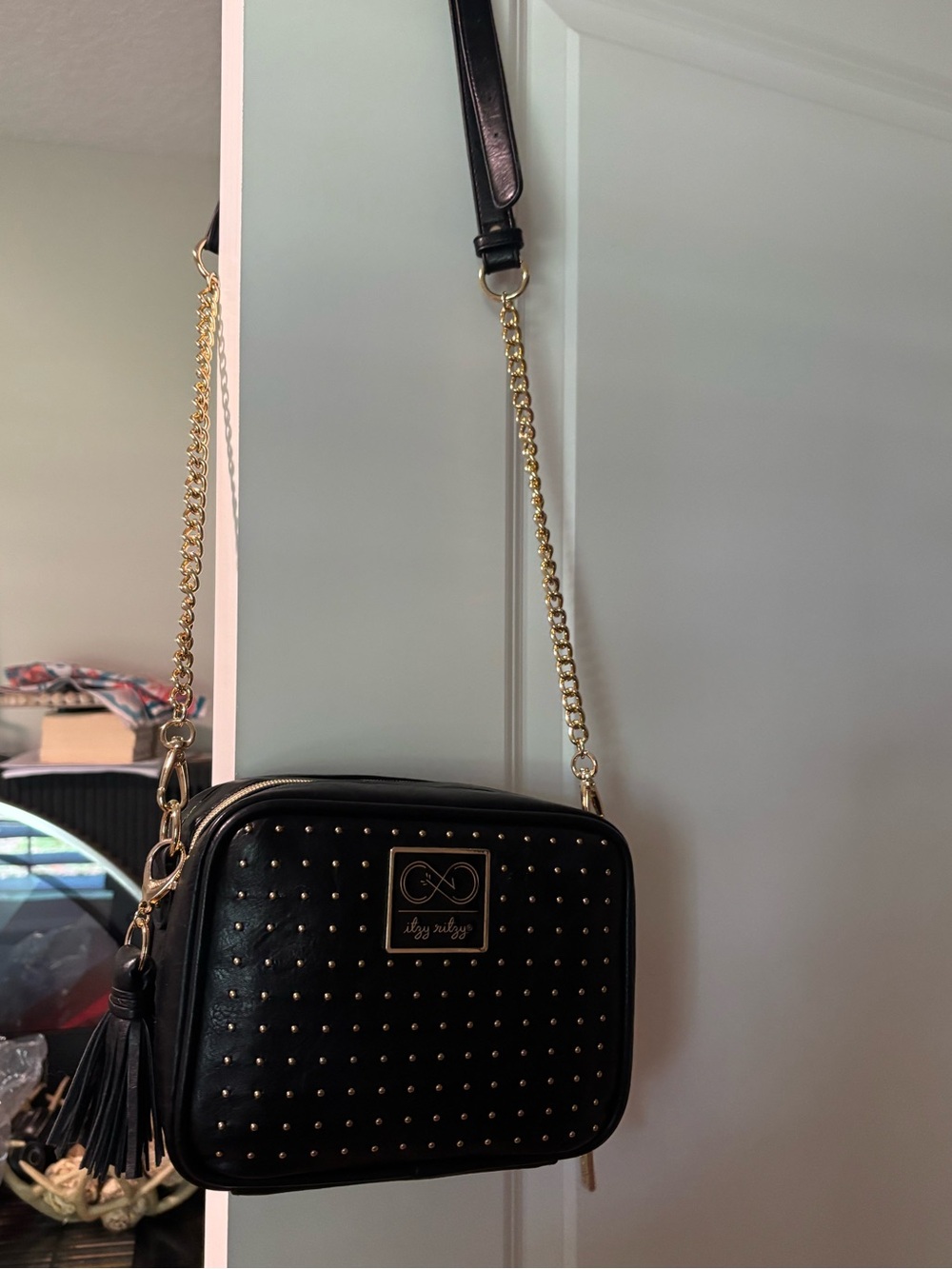 NWOT itzy ritzy crossbody diaper bag